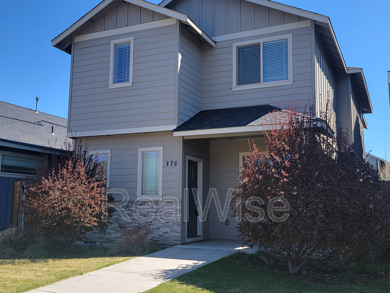 Redmond House: 170 NW 30th St
