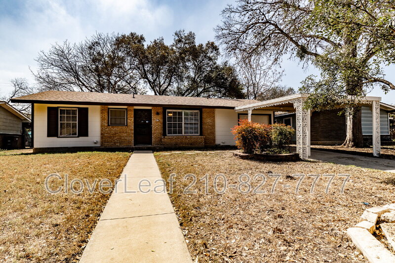 San Antonio House: 1006 Sumner Dr