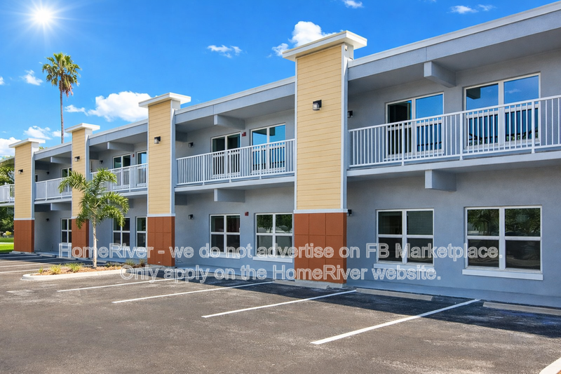 St Petersburg Condo: 3300 Oak St NE