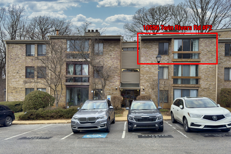 Columbia Condo: 10596 Twin Rivers Road - F2