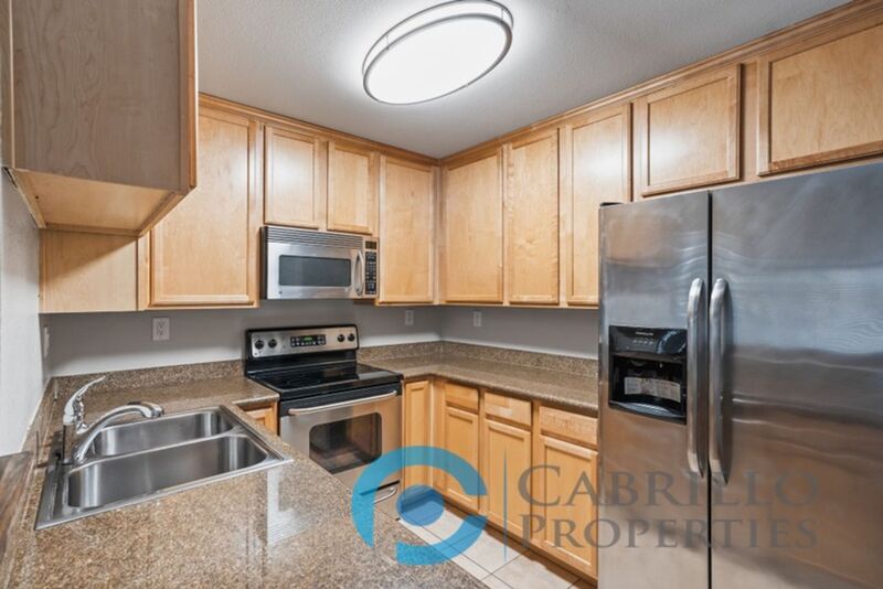 Lemon Grove Condo: 3525 Grove St