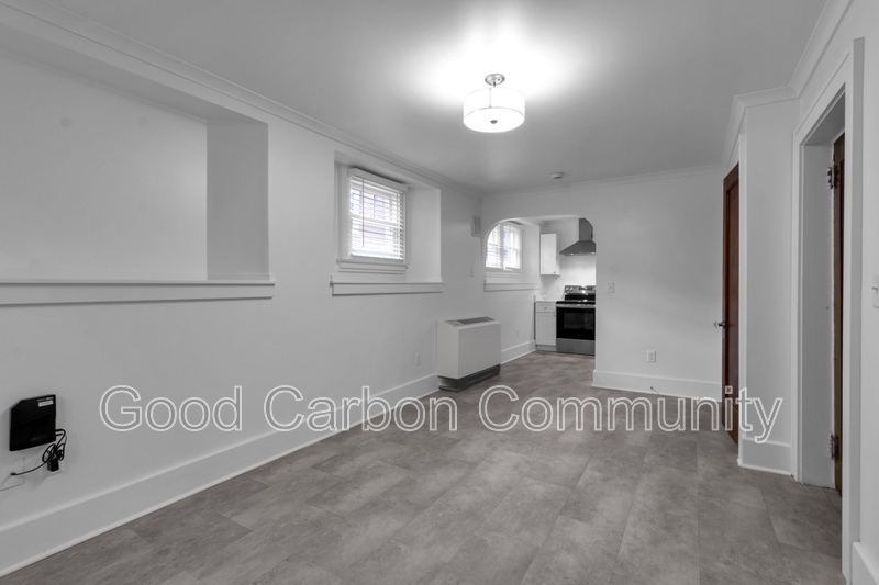 Kenmore Condo: 16-42 Chapel Rd