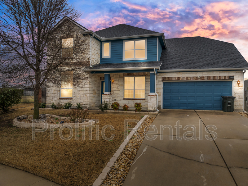 Killeen House: 5904 Chuckwagon Circle