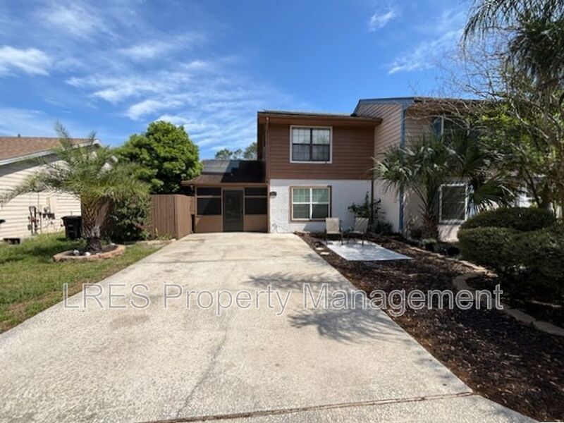 Altamonte Springs House: 517 Carambola Ave