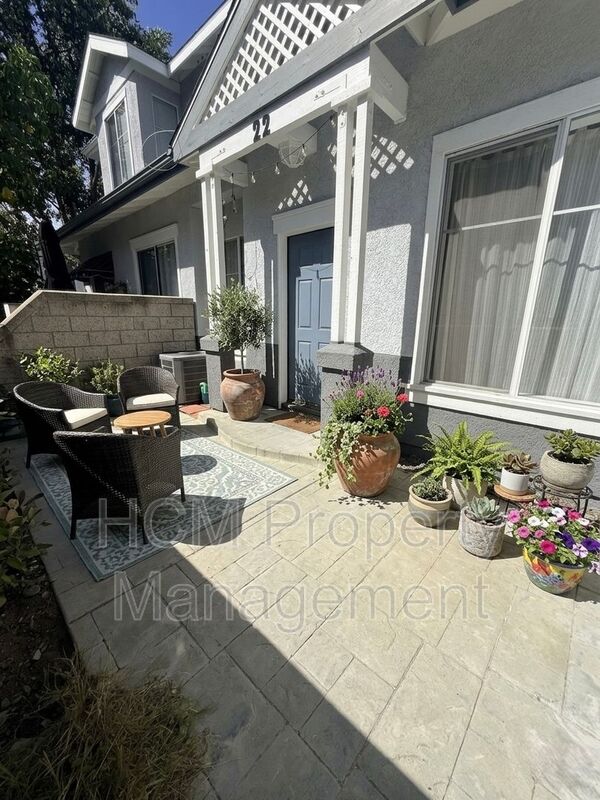 Aliso Viejo House: 22 Carlsbad Ln