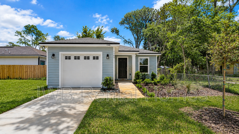 Jacksonville House: 1145 Canal St