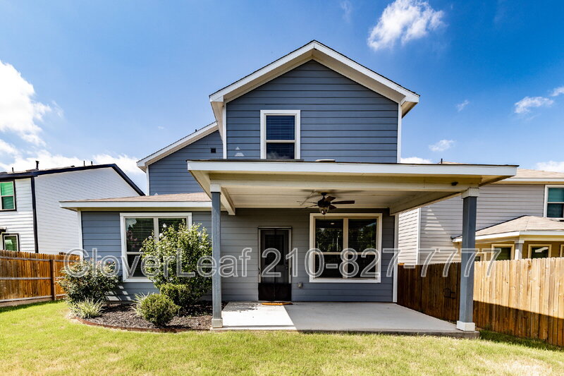 New Braunfels House: 259 Kinsley Way