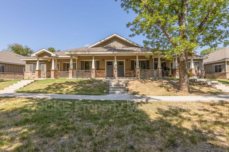 Weatherford House: 509 Eureka St