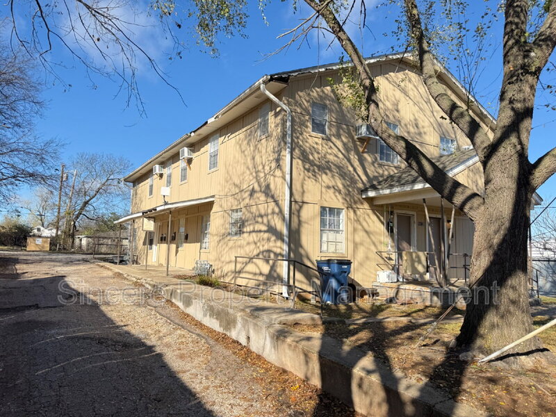 Seminole Condo: 813 North University Street