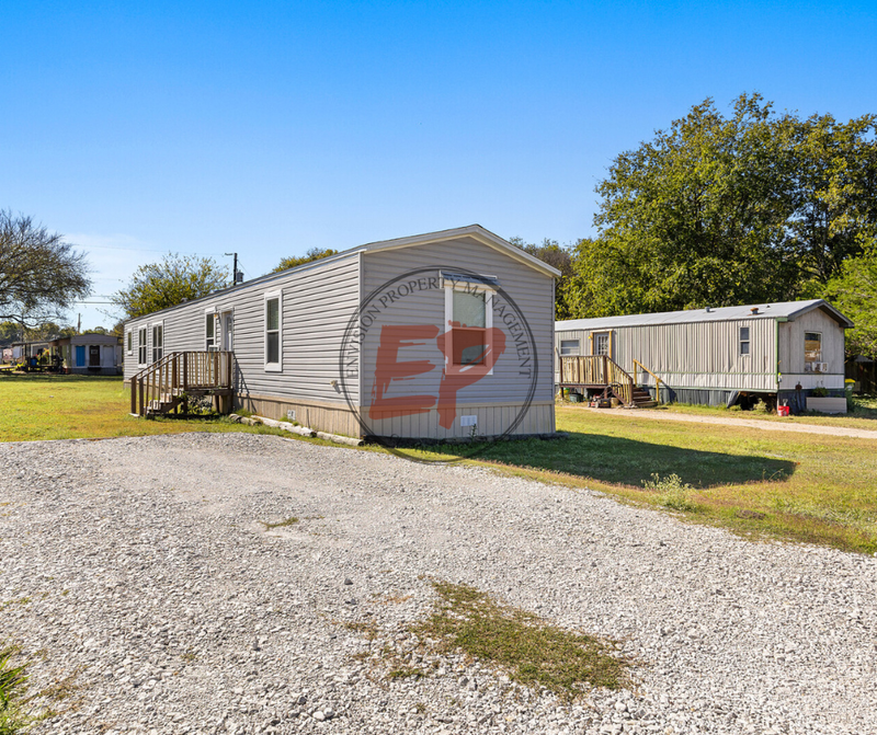 Valley Mills House: 21 Clear Creek