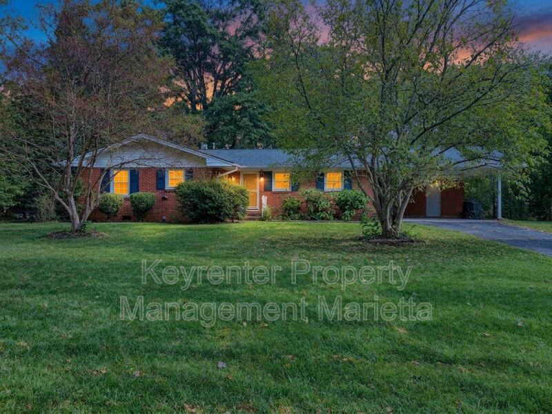 Smyrna House: 3230 Lamar Cir SE