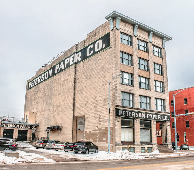 Davenport Condo: 301 E. 2nd St. #403