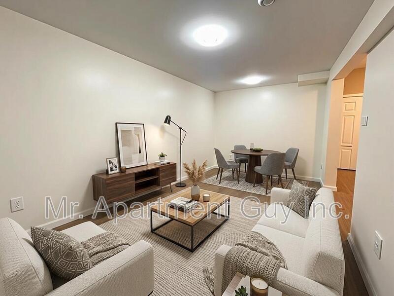 Brampton Condo: 28 Foxacre Row