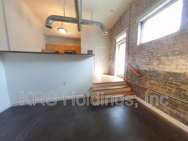 Richmond Condo: 302 Goshen Street