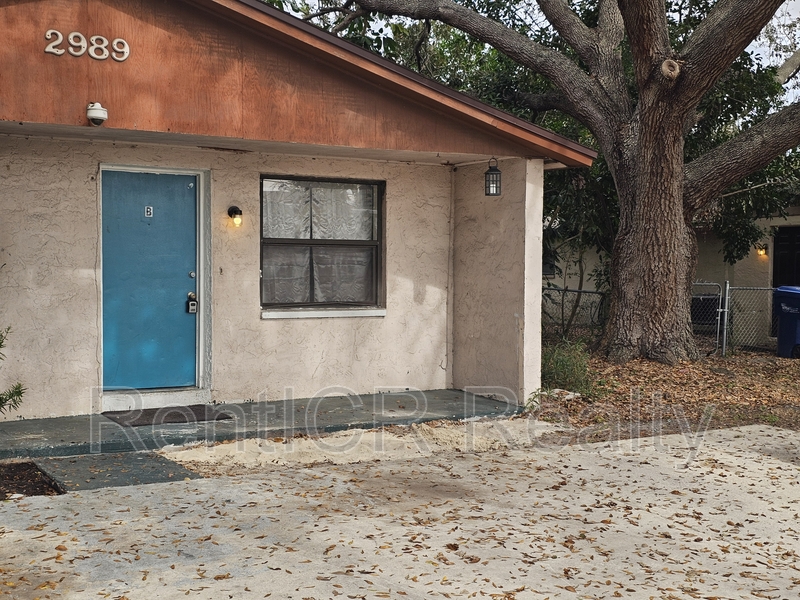 Largo Condo: 2989 Willow Ave Apt B