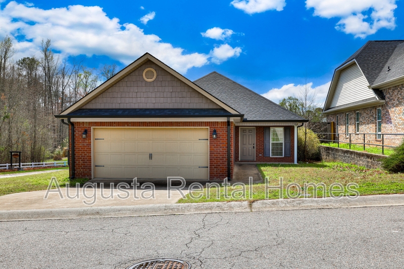 Grovetown House: 1054 Grove Landing Lane