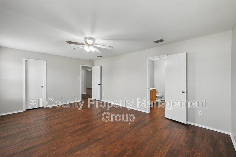 Main Rental Photo 9