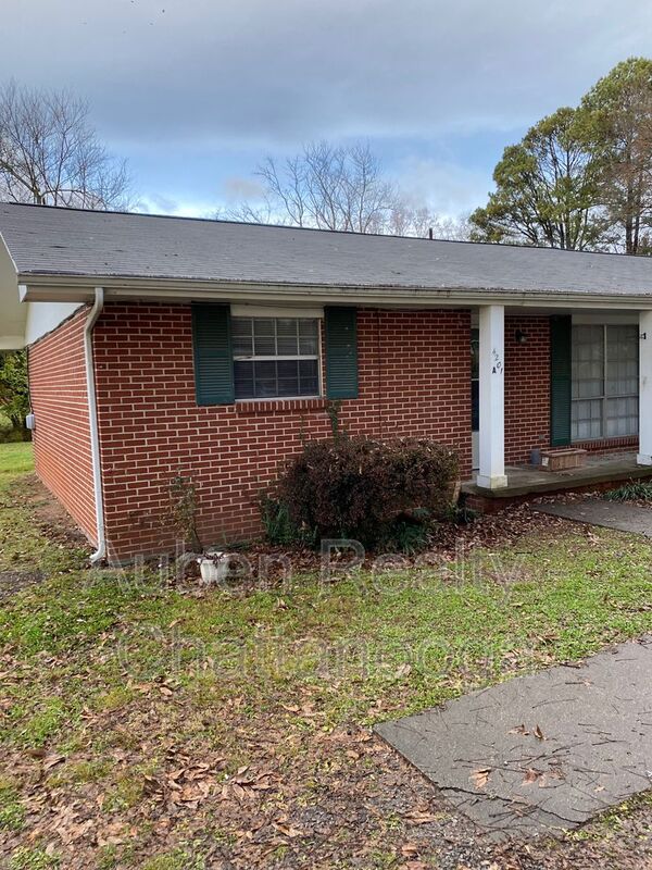 Request a Viewing for 4201 Davis Lane, Unit A Tenant Turner