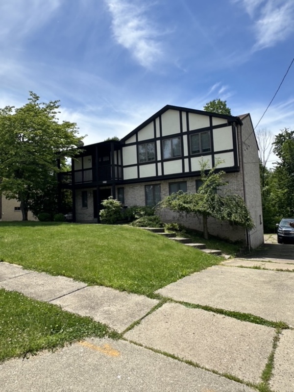 Monroeville House: 2215 Ramsey Road