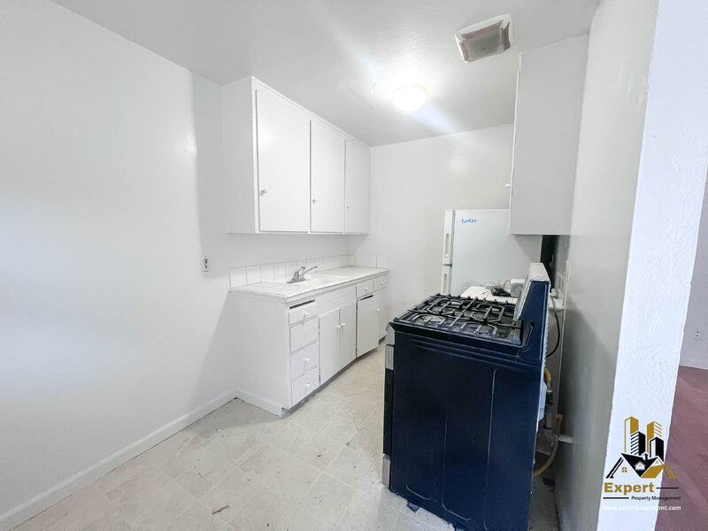 Sacramento Condo: 2319 Empress Street
