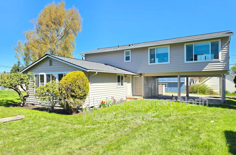 Everett Condo: 1421 Pine St