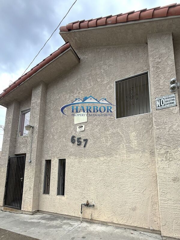 San Pedro Condo: 657 West 2nd Street