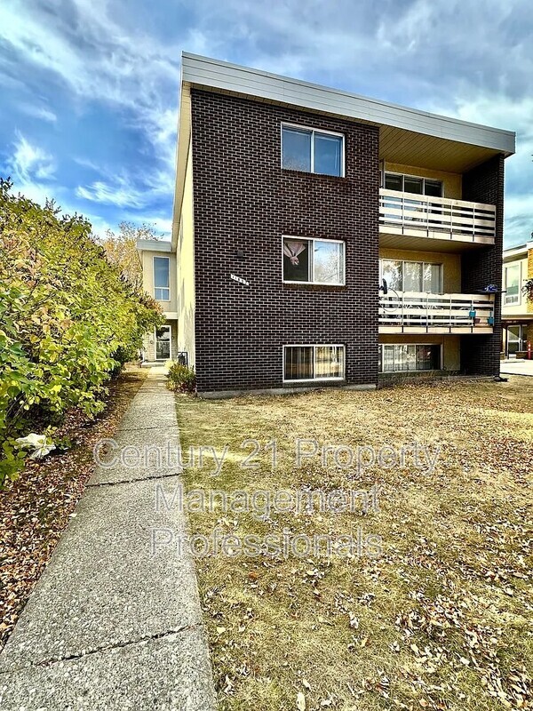 Edmonton Condo: 11832-105 Street NW