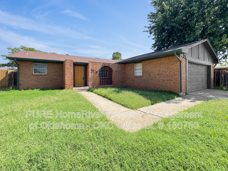 Yukon House: 1029 Cambridge Dr