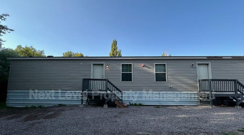 Kalispell House: 2115 Hwy 2 E - 19