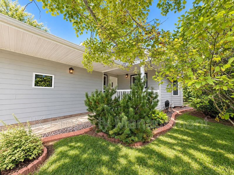Great Falls Condo: 3209 Wild Rose Ln