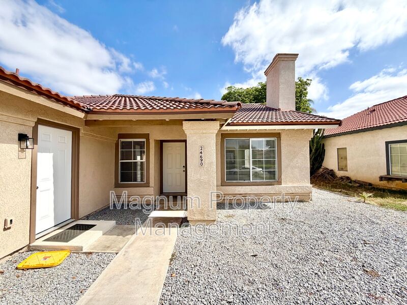 Moreno Valley House: 24690 Rugby Ln