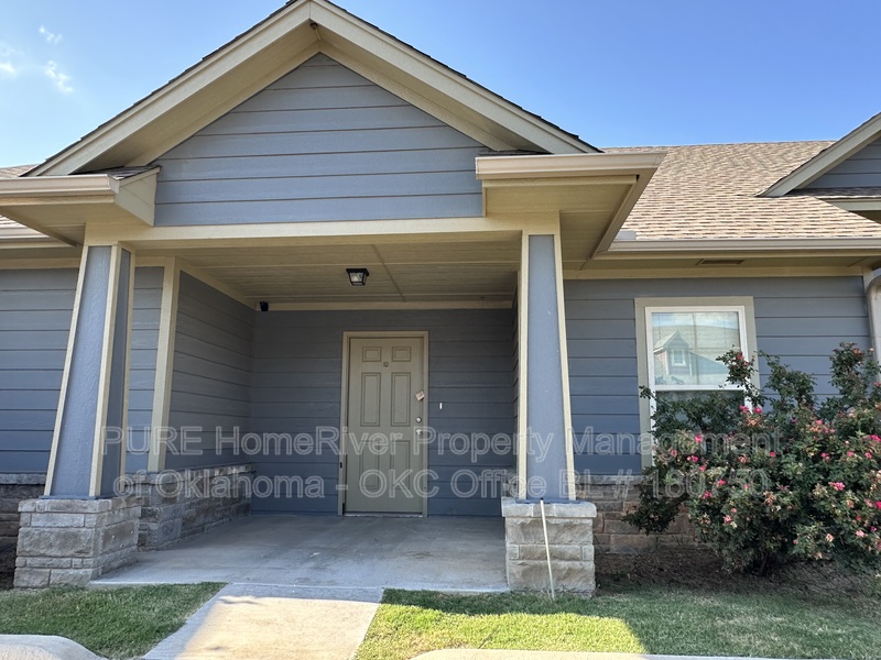 Oklahoma City House: 1021 SW 92nd St