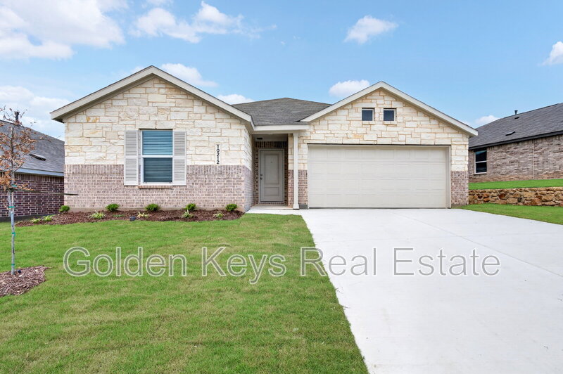 Saginaw House: 10212 Regal Bend Lane