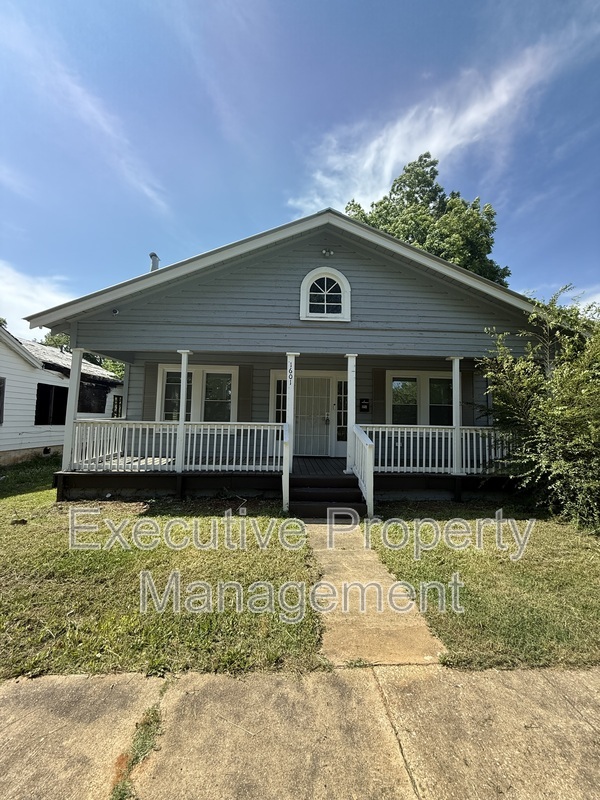 Birmingham House: 1601 48th Street
