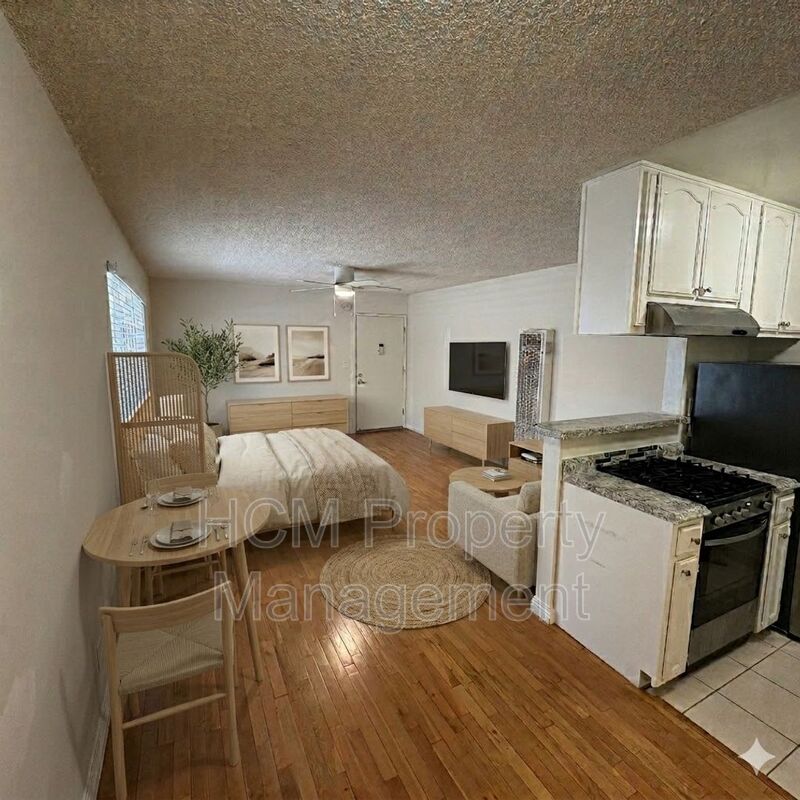 Santa Monica House: 2928 4th St
