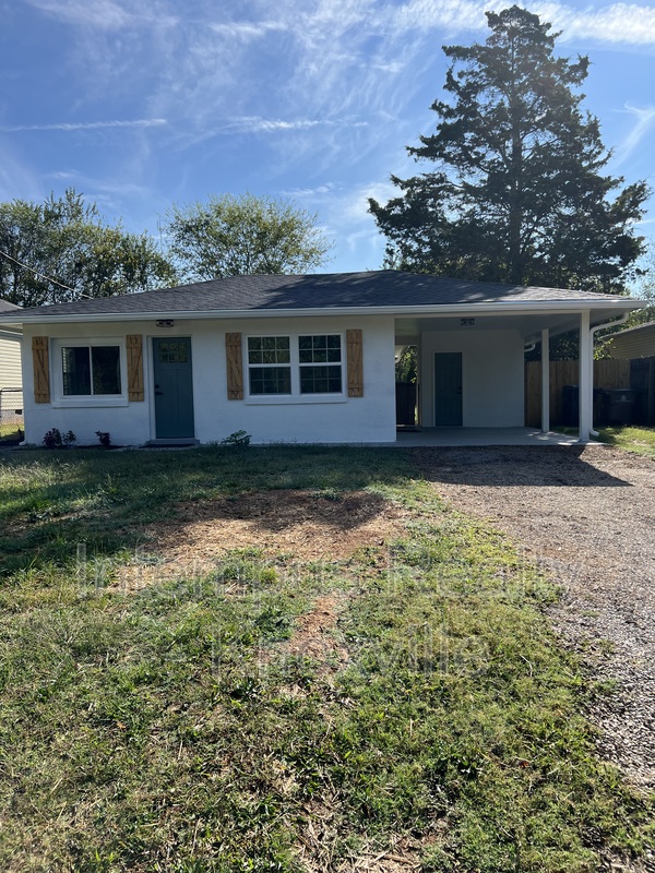 Knoxville House: 1712 Vada Cir