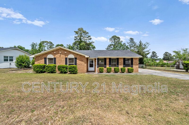 Martinez House: 262 Indian Creek Road