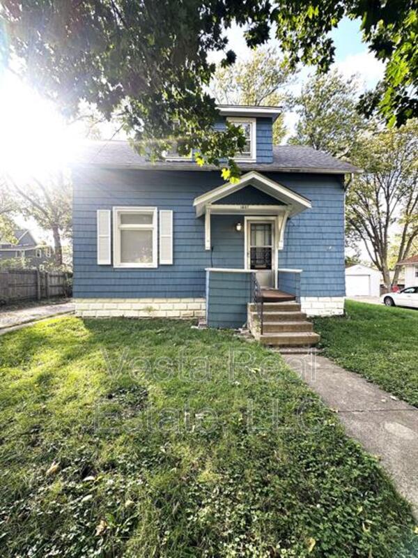 Normal House: 1407 S. Madison St.