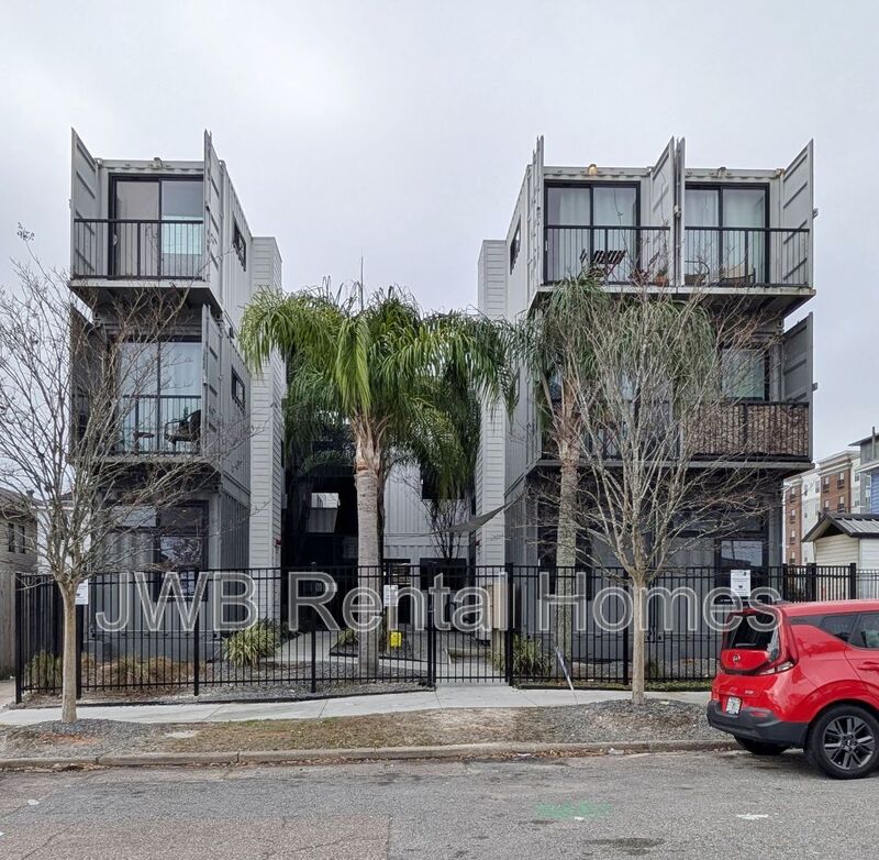 Jacksonville House: 731 Prospect St