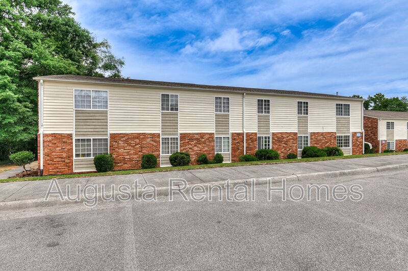 North Augusta Condo: 520 East Buena Vista Avenue - 406