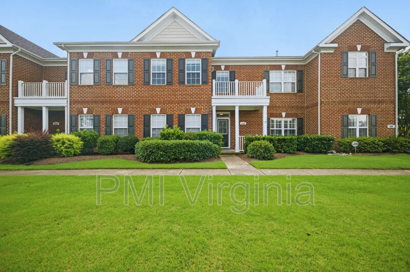 Chesapeake House: 810 Great Marsh Avenue