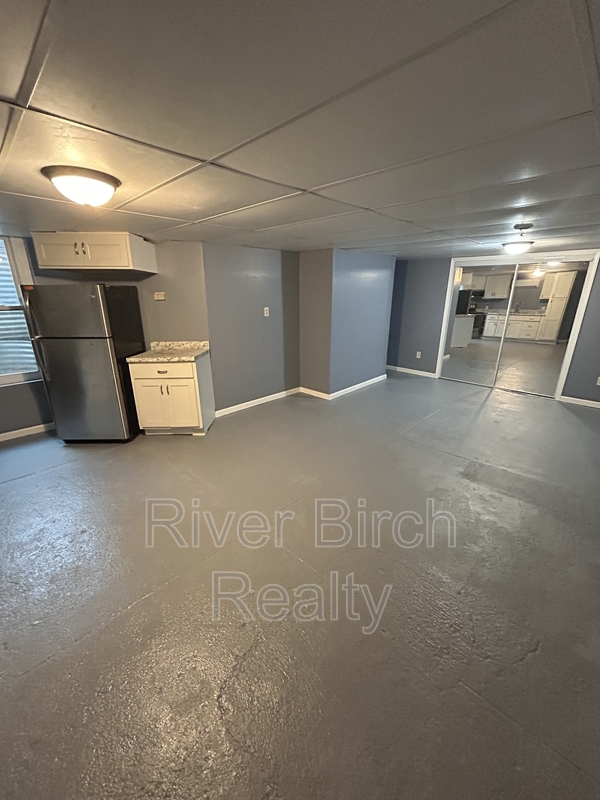 Springfield Condo: 417 East Cook Street - F