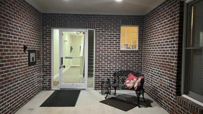 Holly Springs Condo: 800 West Savannah Ridge Road - 101