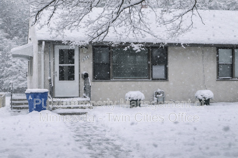 Saint Paul House: 656 Iowa Ave W