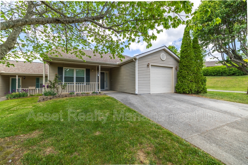 Knoxville Condo: 8613 Little Field Way - 1