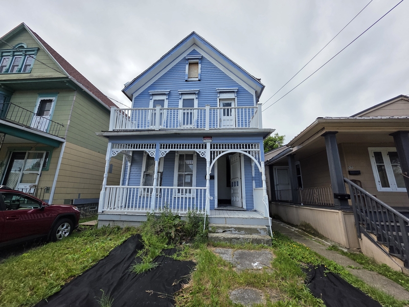 Buffalo Condo: 325 Barnard Street - Apt 2