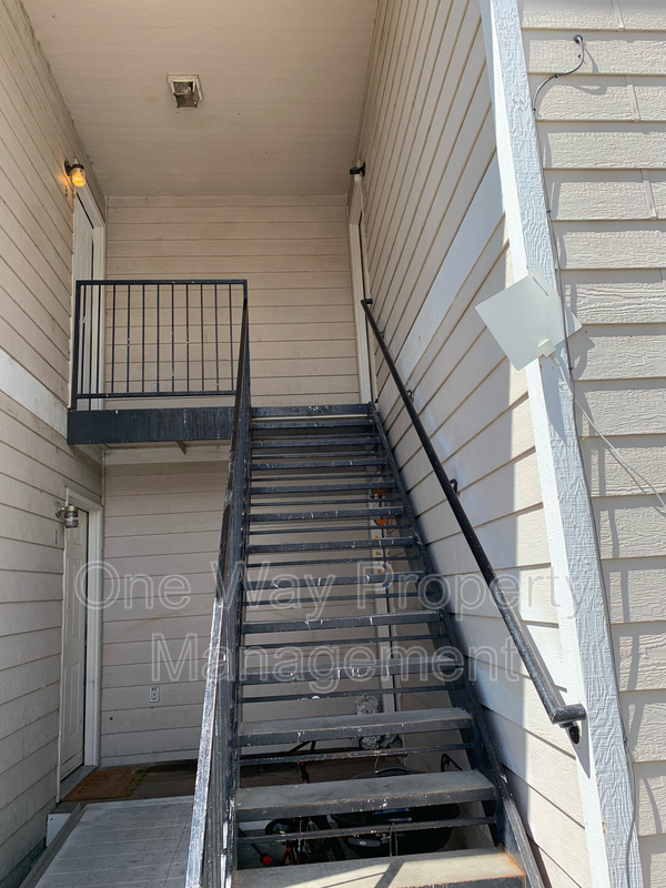 Evans Condo: 3524 11th Ave #4