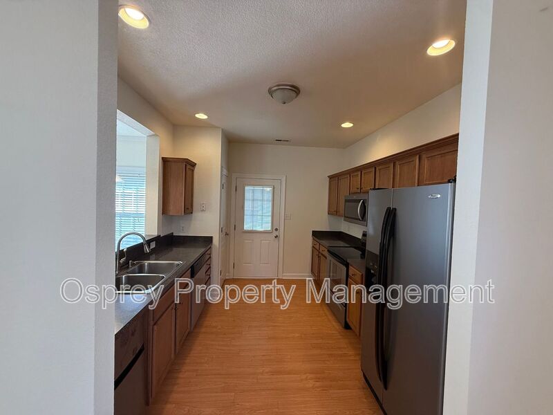 Beautiful 4-Bedroom Home with In-Law Suite "ASK ABOUT OUR ZERO DEPOSIT" - Photo 5