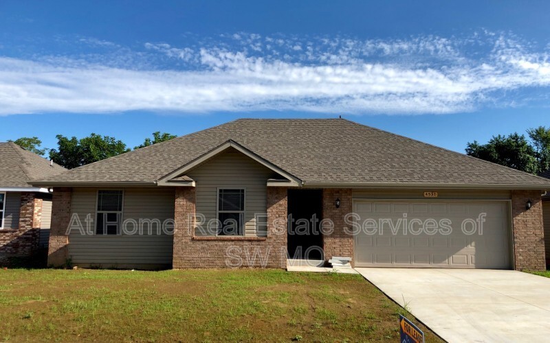 Springfield House: 4537 W Tarkio St