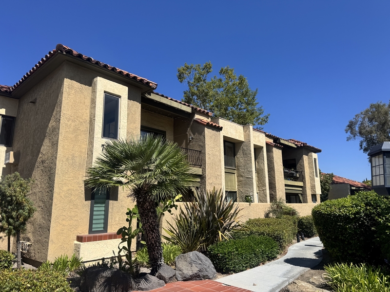 San Diego Condo: 7380 Park Ridge Boulevard #221